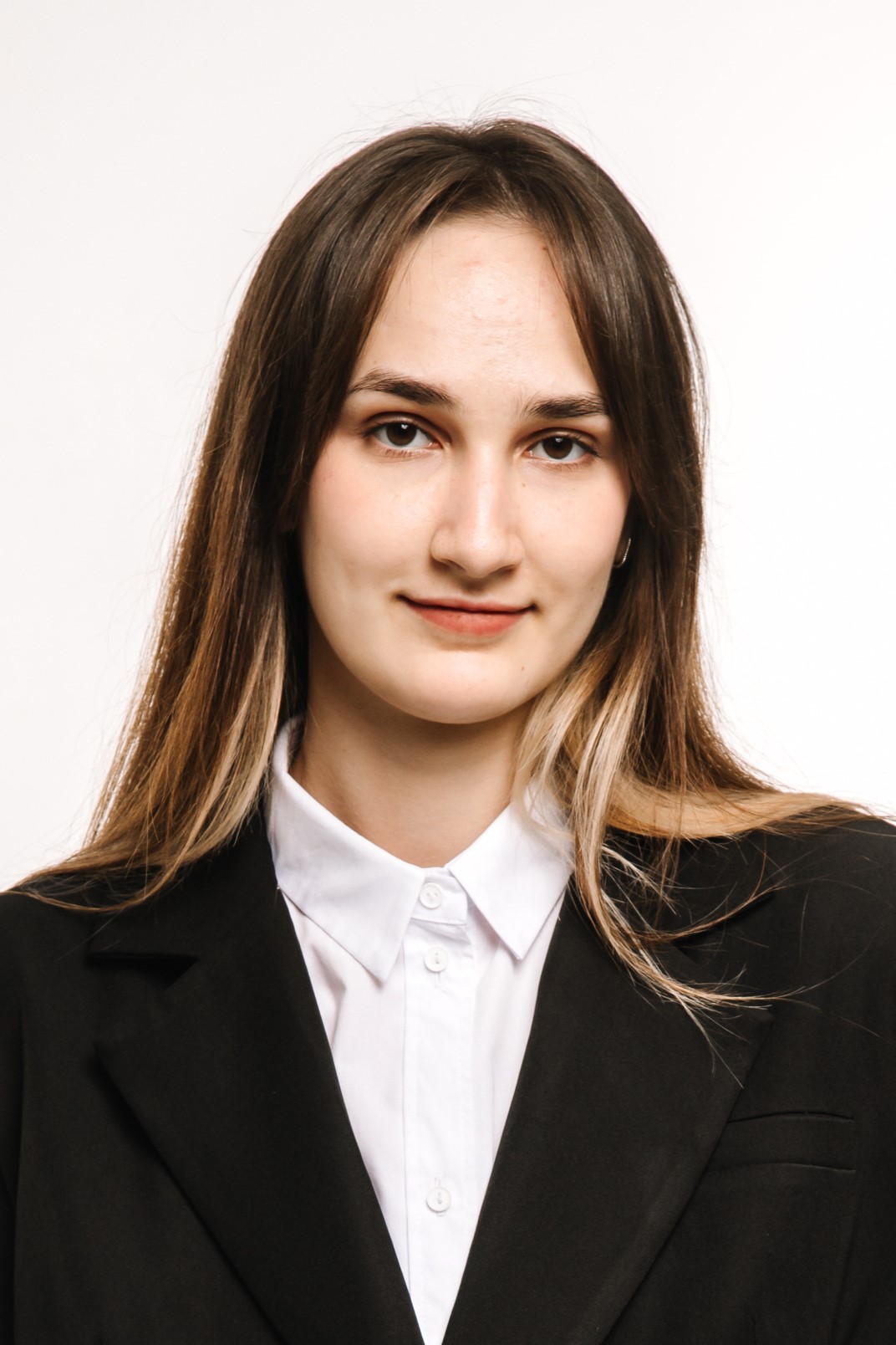 Суслова Юлия Сергеевна.